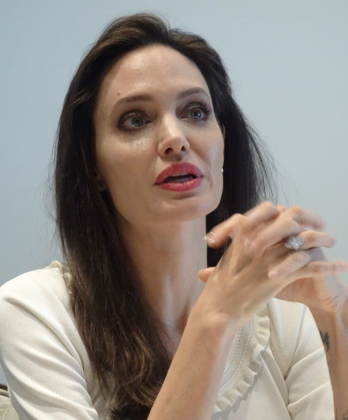International star Angelina Jolie tells Al-Mawed: My life after divorce is painful, I don’t like it and I didn’t want it